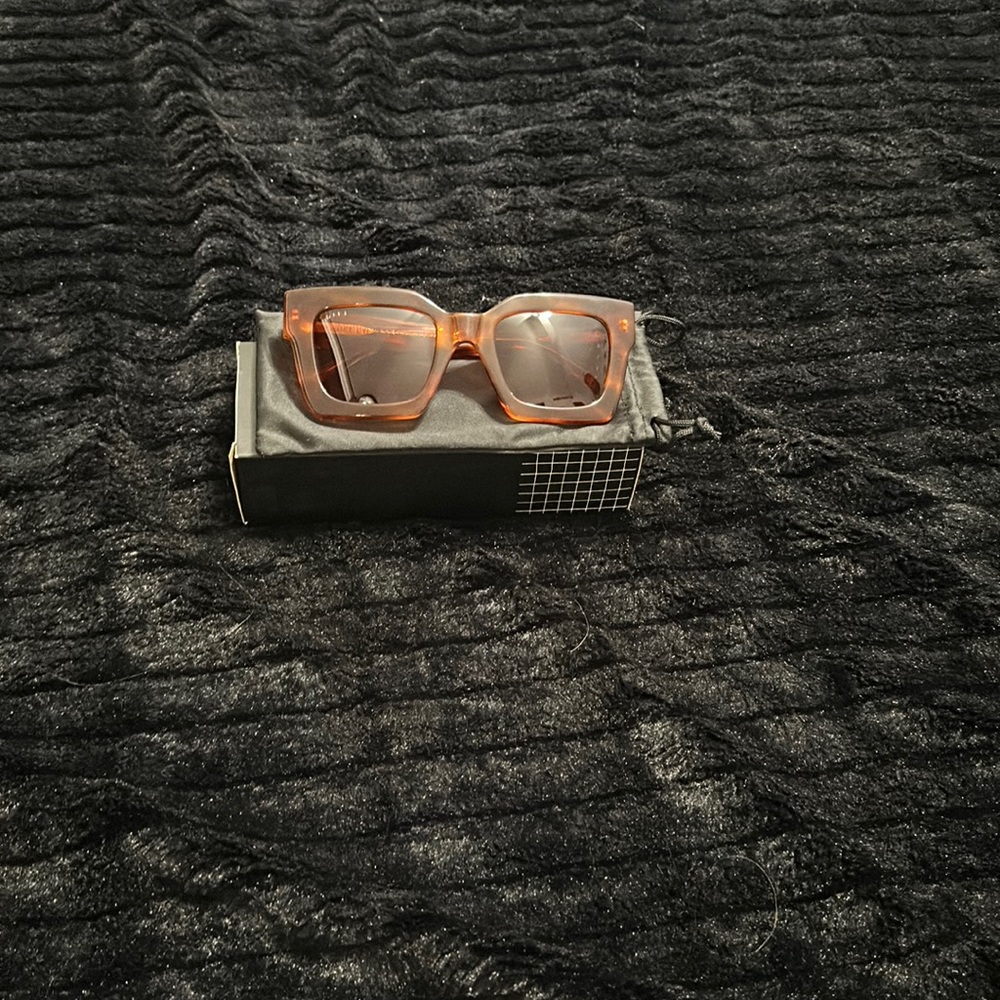 Brown DIFF sunglasses